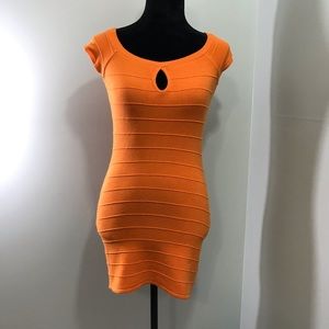 🌸 Dolce Vita Orange Cutout Sleeveless Knit Dress